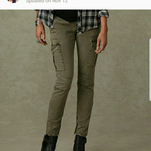 olive green cargo skinny jeans